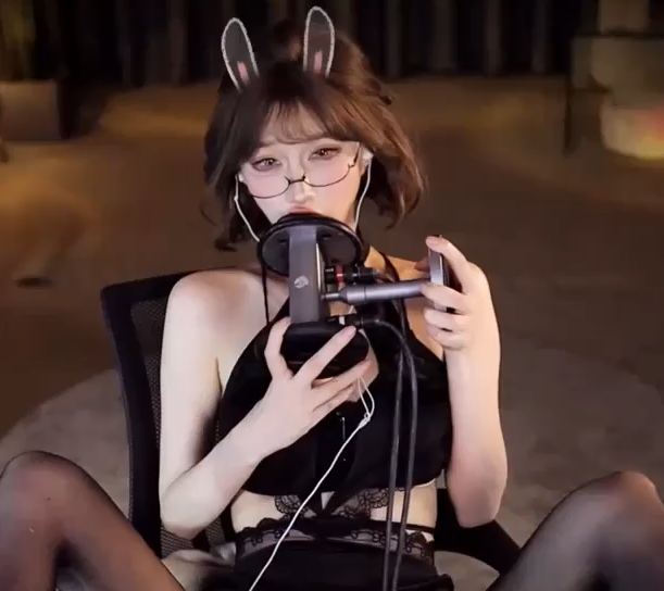 斗鱼张爱玲定制剧情8月更新（小妈和我的秘密+进错房间的女主人）等3v-视听日记